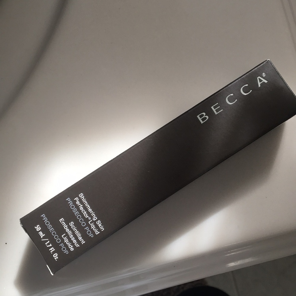 BECCA Shimmering Skin Perfector Liquid Highlight